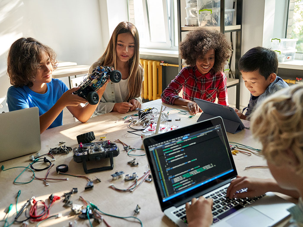 Understanding how artificial intelligence can be applied to middle school  science: : : : News: School of Education: Indiana University Bloomington