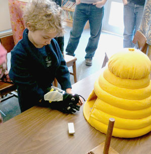 A student using the "BeeSim"